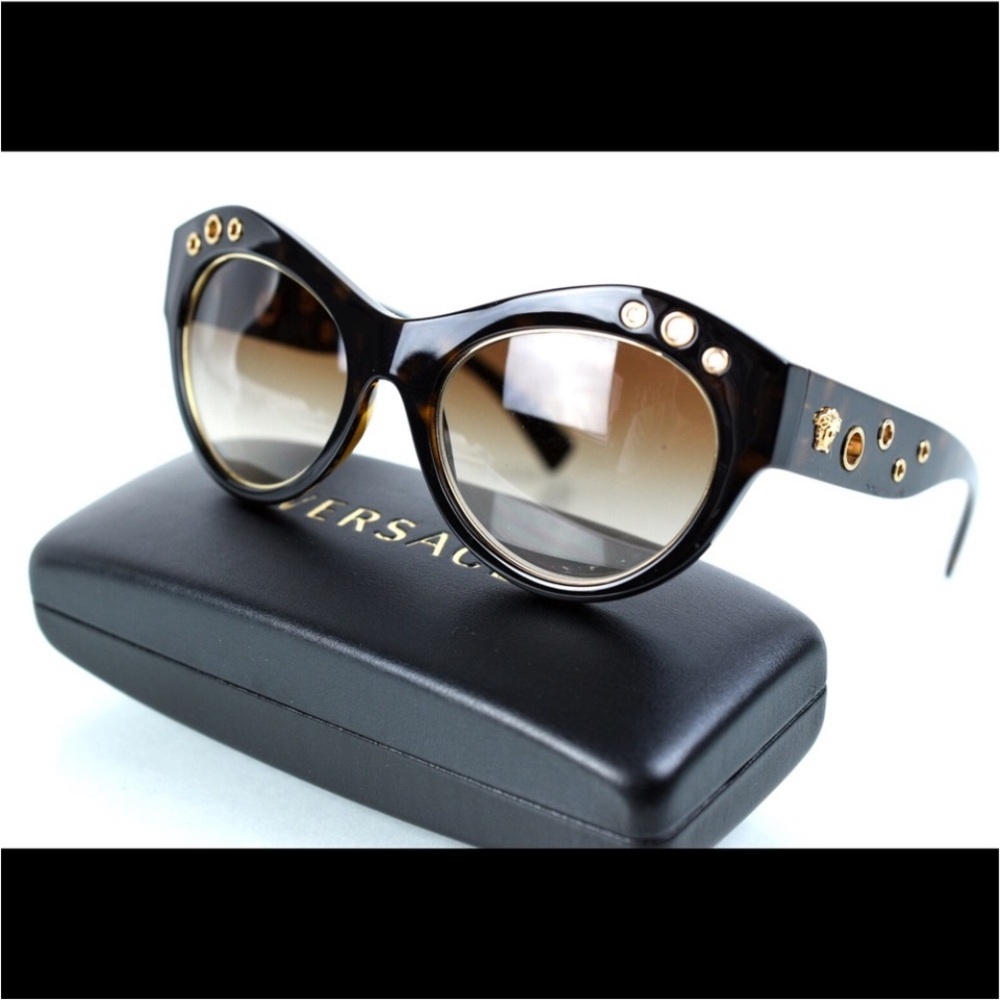 Versace Black and Gold Women's Sunglasses - Picture 4 of 6